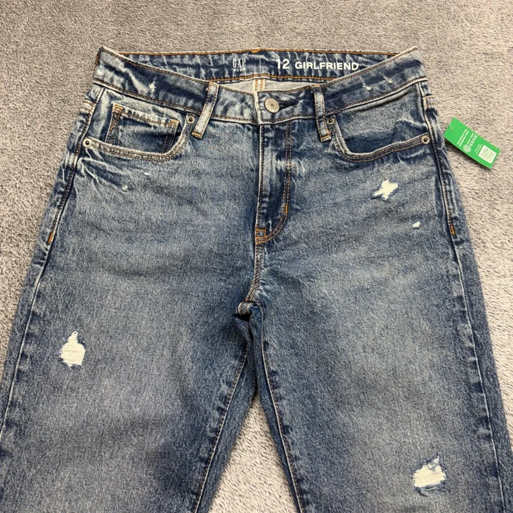NWT‎ Gap Girlfriend Jeans Kids Size 12 Blue Distressed Adjustable WaistV